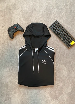 Pull Adidas (S), merk: adidas, staat: Heel goed, maat: S, € 25,00, € 26,95 inclusief Kopersbescherming