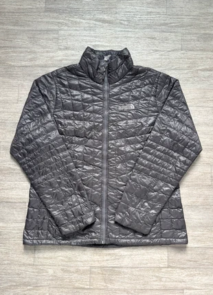 Doudoune The North Face thermoball grise en parfait état - Taille XL, marke: The North Face, zustand: Sehr gut, größe: XL / 42 / 14, 58,60 €, 62,23 € inklusive Vinted-Käuferschutz