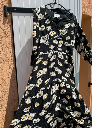 Robe Bash fleurie taille 2, merk: Ba&sh, staat: Heel goed, maat: M / 38 / 10, € 45,00, € 47,95 inclusief Kopersbescherming