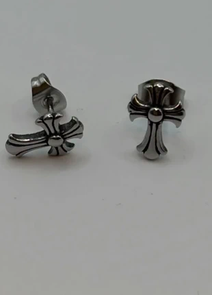 Orecchini Ch con croce gotica y2k 925, marke: CHROME, zustand: Neu, 19,90 €, 21,60 € inklusive Vinted-Käuferschutz