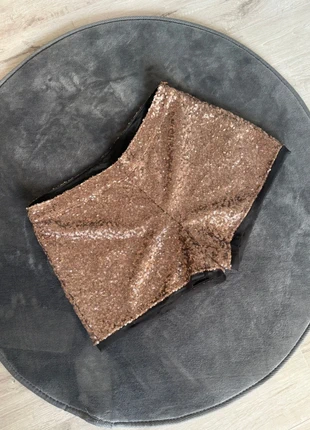 Short de soirée Mango, merk: Mango, staat: Heel goed, maat: M / 38 / 10, € 20,00, € 21,70 inclusief Kopersbescherming