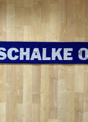 FC Schalke 04 Fußball Schal mit Autogrammen Fanschal, merk: FC Schalke 04, staat: Heel goed, € 15,00, € 16,45 inclusief Kopersbescherming