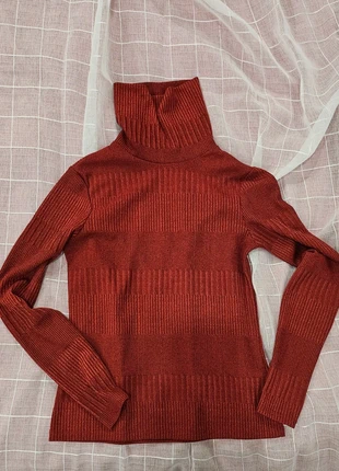 Haut Zara rouge dos ouvert, marque: Zara, état: Très bon état, taille: S / 36 / 8, 7,00 €, 8,05 € Protection acheteurs incluse