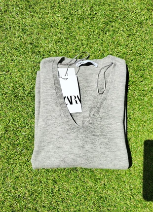 Taille S / Pull 100% laine douce / Neuf, marque: Zara, état: Neuf avec étiquette, taille: S, 17,00 €, 18,55 € Protection acheteurs incluse