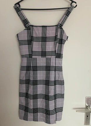 robe à bretelles rayures fermeture ouverte noir lila blanc, marque: H&M, état: Très bon état, taille: XXS / 32 / 4, 5,00 €, 5,95 € Protection acheteurs incluse