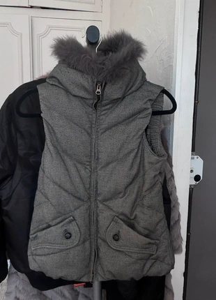 Veste col fourrure, marque: Curiosité, état: Très bon état, taille: M / 38 / 10, 30,00 €, 32,20 € Protection acheteurs incluse