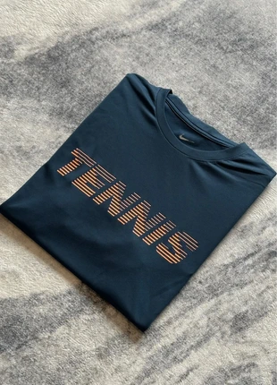 t shirt nike tennis dri fit bleu marine homme taille m logo orange, marque: Nike, état: Très bon état, taille: M, 22,00 €, 23,80 € Protection acheteurs (Pro) incluse