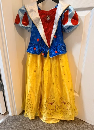 Girls Snow White dress age 5-6 years, brand: Princess, condition: Very good, size: 5 years / 110 cm, £3.50, £4.08 includes Buyer Protection