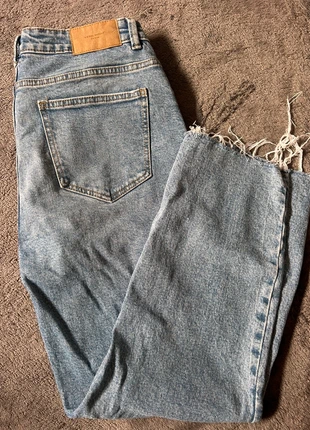 Jean Vero Moda denim bleu clair - Coupe droite - bas frangé, brand: Vero Moda, condition: New without tags, size: L / 40 / 12, €20.00, €21.70 includes Buyer Protection