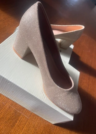 Talon or taille 38, marca: CHC-Shoes, estado: Novo sem etiquetas, tamanho: 38, €4.00, €4.90 inclui Proteção do Comprador