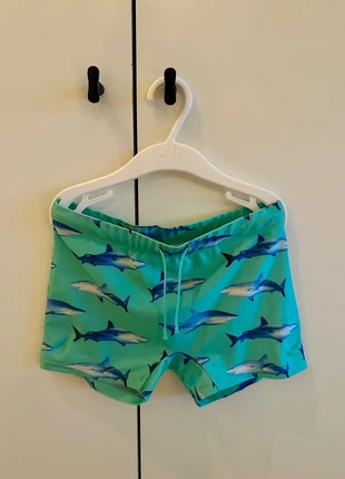 H&M zwembroek 134/140, merk: H&M, staat: Goed, maat: 9 jaar / 134 cm, € 1,50, € 2,28 inclusief Kopersbescherming