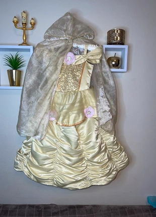 Robe avec cape, marca: Disney, estado: Muy bueno, tamaño: 4 años / 104 cm, 49,00 €, 52,15 € Protección al comprador incluida