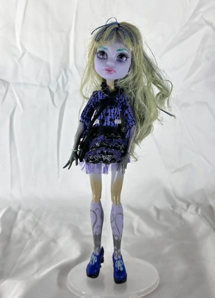 Poupée monster high Twyla, marke: Monster High, zustand: Gut, größe: Frühchen, bis 44, 13,00 €, 14,35 € inklusive Vinted-Käuferschutz
