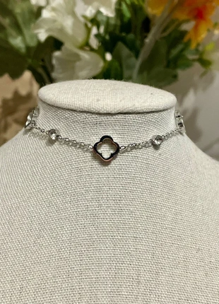 Bracelet argenté acier inoxydable – trèfle ajouré & strass – délicat et tendance, marque: Tendance, état: Très bon état, 10,90 €, 12,15 € Protection acheteurs (Pro) incluse