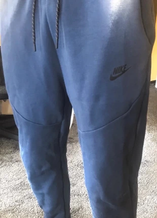 Jogging Nike tech fleece pack noir et bleu, merk: Nike, staat: Heel goed, maat: S, € 25,00, € 26,95 inclusief Kopersbescherming