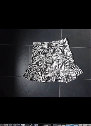 Gestreept rokje van geisha, merk: Geisha, staat: Heel goed, maat: XS / 34 / 6, € 7,00, € 8,05 inclusief Kopersbescherming