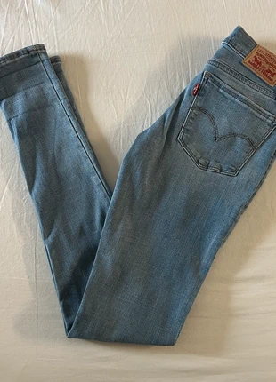 Jean Super Skinny Troué Bleu Lévis (25), marque: Levi's, état: Très bon état, taille: XS / 34 / 6, 5,00 €, 5,95 € Protection acheteurs incluse