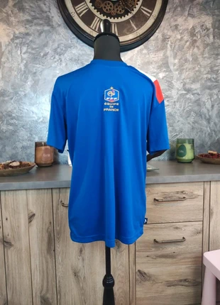 Haut Équipe de France de Foot - Logo Brodé - Taille M - En Très Bon État, marque: FFF, état: Très bon état, taille: M, 7,30 €, 8,37 € Protection acheteurs incluse