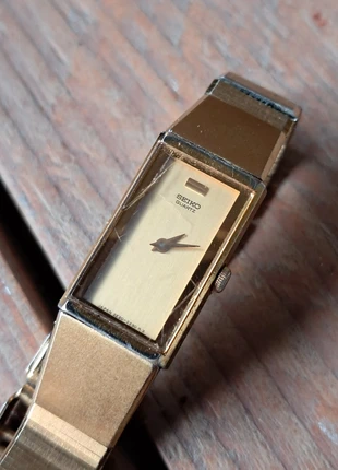 Seiko quartz gold - working, merk: Omega, staat: Heel goed, maat: Tot 30 mm, € 20,00, € 21,70 inclusief Kopersbescherming