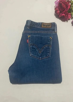 Jean Levi’s 629 Bootcut Bleu W30 L30 / FR 40 Femme, brand: Levi's, condition: Very good, size: W30, €20.00, €21.70 includes Buyer Protection