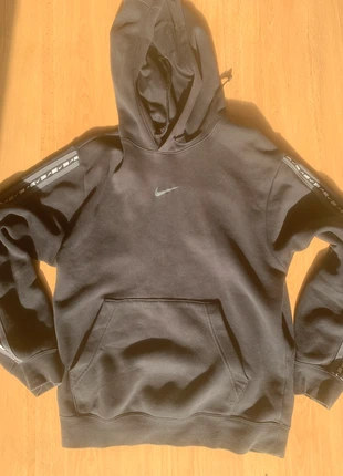 pull nike, merk: Nike, staat: Heel goed, maat: XS, € 30,00, € 32,20 inclusief Kopersbescherming