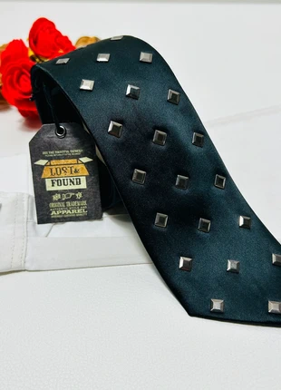 Cravate noir carré en fer - neuve avec étiquette - 7 cm, brand: Lost & Found, condition: New with tags, €8.00, €9.10 includes Buyer Protection Pro