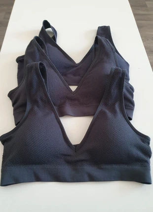 Lot 3  de soutien-gorge tendance et confortables Primark, marque: Primark, état: Neuf avec étiquette, taille: M, 8,00 €, 9,10 € Protection acheteurs incluse