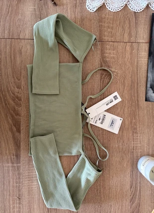 Top de sport Zara, marque: Zara, état: Neuf avec étiquette, taille: XS / 34 / 6, 6,00 €, 7,00 € Protection acheteurs incluse