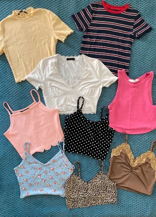 Lot top et t-shirt, merk: Shein, staat: Heel goed, maat: XS / 34 / 6, € 3,50, € 4,38 inclusief Kopersbescherming