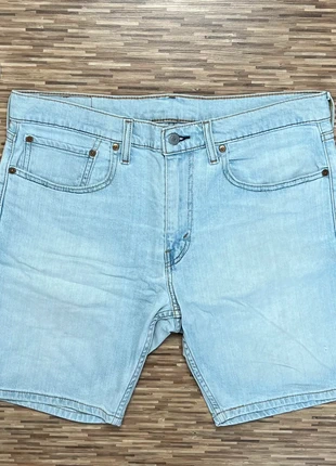 Short Levi’s 412 en Jean, marke: Levi Strauss & Co., zustand: Sehr gut, größe: W34 | DE 50, 20,00 €, 21,70 € inklusive Vinted-Käuferschutz