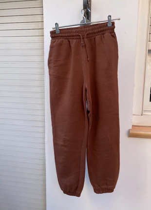 Pantalon chandal, merk: Zara, staat: Goed, maat: M / 38 / 10, € 2,00, € 2,80 inclusief Kopersbescherming