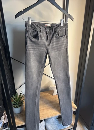 🖤 Jean Levi’s 710 Super Skinny – Taille 12 ans (152 cm), marca: Levi's, estado: Nuevo sin etiquetas, tamaño: 12 años / 152 cm, 30,00 €, 32,20 € Protección al comprador incluida