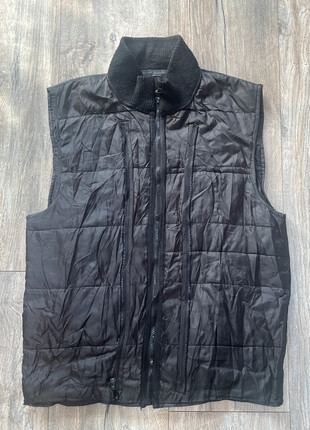Roots 73 black quilted vest,, marque: Roots, état: Très bon état, taille: L, 12,00 €, 13,30 € Protection acheteurs incluse