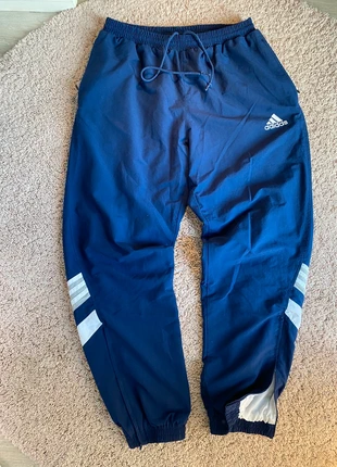 Jogging Adidas vintage bleu Baggy retro, brand: adidas, condition: Very good, size: M, €25.00, €26.95 includes Buyer Protection