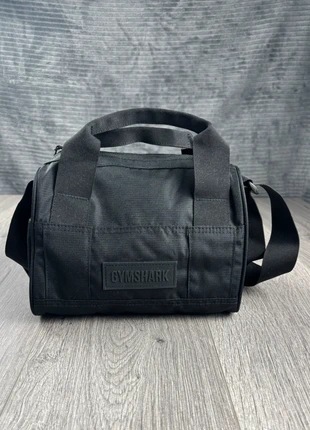 Petit Sac Gymshark Noir, marque: Gymshark, état: Neuf sans étiquette, 20,00 €, 21,70 € Protection acheteurs incluse