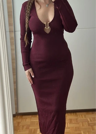 Burgundy ZARA midi dress - bordo obleka zara, brand: Zara, condizioni: Nuovo senza cartellino, taglia: S / IT 40 / EU 36, €15.00, €16.45 include la Protezione acquisti