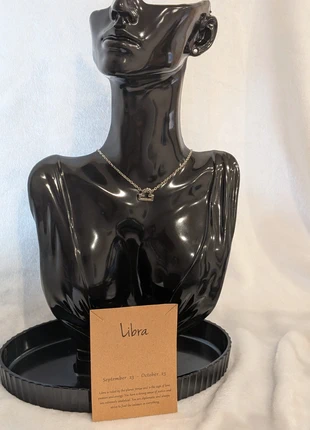 Collier Signe Astrologique Balance Argenté, staat: Heel goed, € 1,49, € 2,26 inclusief Kopersbescherming