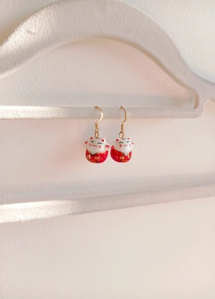 Adorables boucles d'oreilles Maneki neko chats porte bonheur en céramique, brand: Japan expo, condition: Very good, €15.00, €16.45 includes Buyer Protection