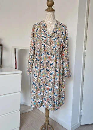 Robe Made in Italy imprimé têtes fleuries & fleurs colorées – Taille M/L, brand: Made In Italy, condition: Very good, size: M / 38 / 10, €12.99, €14.34 includes Buyer Protection