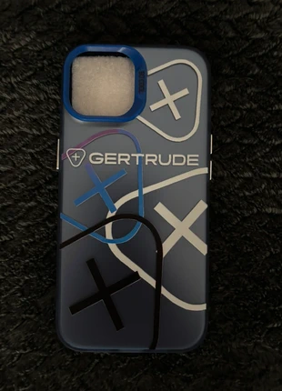 Coque Gertrude iPhone 13 / 14 / 15 – Effet métallisée bleuté avec logo, marque: Gertrude, état: Neuf sans étiquette, 13,00 €, 14,35 € Protection acheteurs incluse
