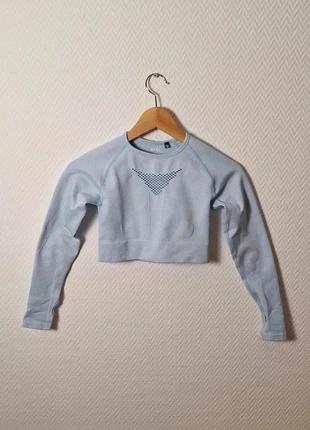 Croc top manches longues AYBL taille S couleur bleu clair, marque: AYBL, état: Très bon état, taille: S / 36 / 8, 13,00 €, 14,35 € Protection acheteurs (Pro) incluse