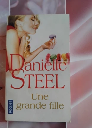 Une grande fille Danielle Steel / Y00111-A1C1, état: Bon état, 2,50 €, 3,33 € Protection acheteurs (Pro) incluse