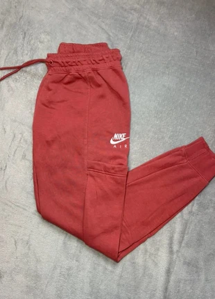 Jogging Nike Air Rouge Vintage Taille S, brand: Nike, condition: Very good, size: S, €13.00, €14.35 includes Buyer Protection