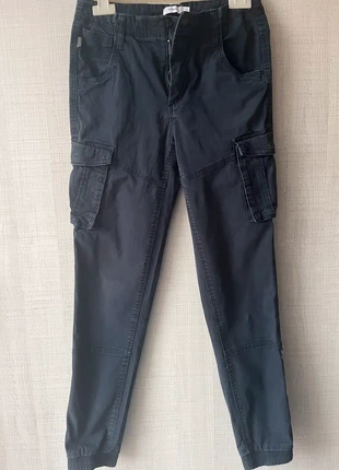 Pantalon cargo bleu marine , Name It, junior 13 ans, taille réglable, très peu porté, marque: Name It, état: Très bon état, taille: 13 ans / 158 cm, 8,00 €, 9,10 € Protection acheteurs incluse