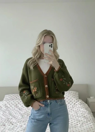 Cardigan Tricoté à boutons à broderies renard vert et marron - Taille S, brand: Indie Melville, condizioni: Ottime, taglia: S / IT 40 / EU 36, €58.50, €62.13 include la Protezione acquisti Pro