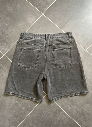 Short Large Jean y2k Gris, marque: H&M, état: Neuf sans étiquette, taille: M, 11,00 €, 12,25 € Protection acheteurs incluse