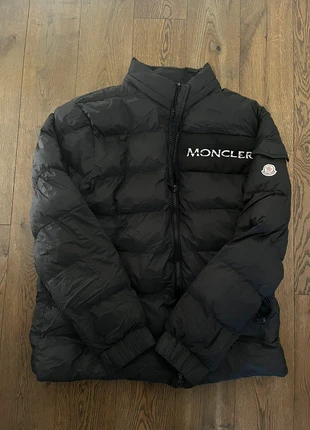 🖤 Piumino Moncler nero da uomo, taglia 3 (L),, merk: Moncler, staat: Heel goed, maat: L, € 160,00, € 168,70 inclusief Kopersbescherming