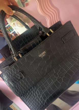 Sac à main guess noir femme sac, marke: GUESS, zustand: Sehr gut, 37,00 €, 39,55 € inklusive Vinted-Käuferschutz