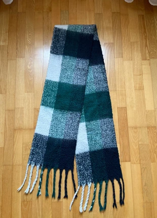 Écharpe à carreaux verts Galléries Lafayette style Acné Studios, marque: Galeries Lafayette, état: Neuf avec étiquette, 12,00 €, 13,30 € Protection acheteurs incluse