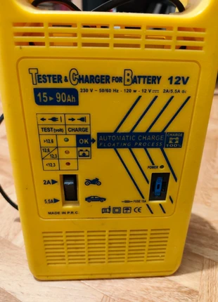 Testeur et chargeur batterie TCB, marque: tcb, état: Très bon état, 10,00 €, 11,20 € Protection acheteurs incluse